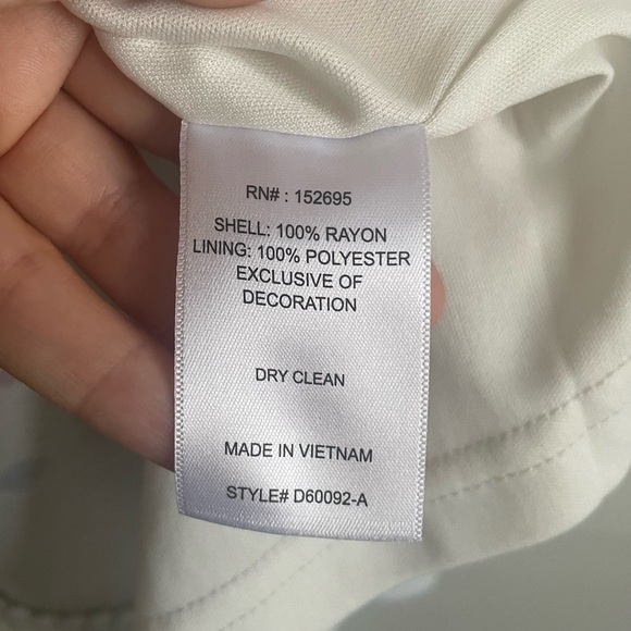 Q&A Nataliya Crochet Detail Dress. Pre-Owned. - Picture 6 of 6